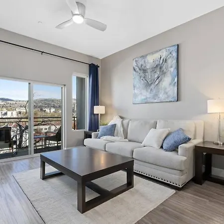 Appartamento Penthouse With Capital Views New
